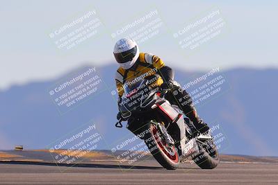 media/Nov-06-2023-Moto Forza (Mon) [[ce023d0744]]/4-Beginner Group/Session 5 (Turn 9)/